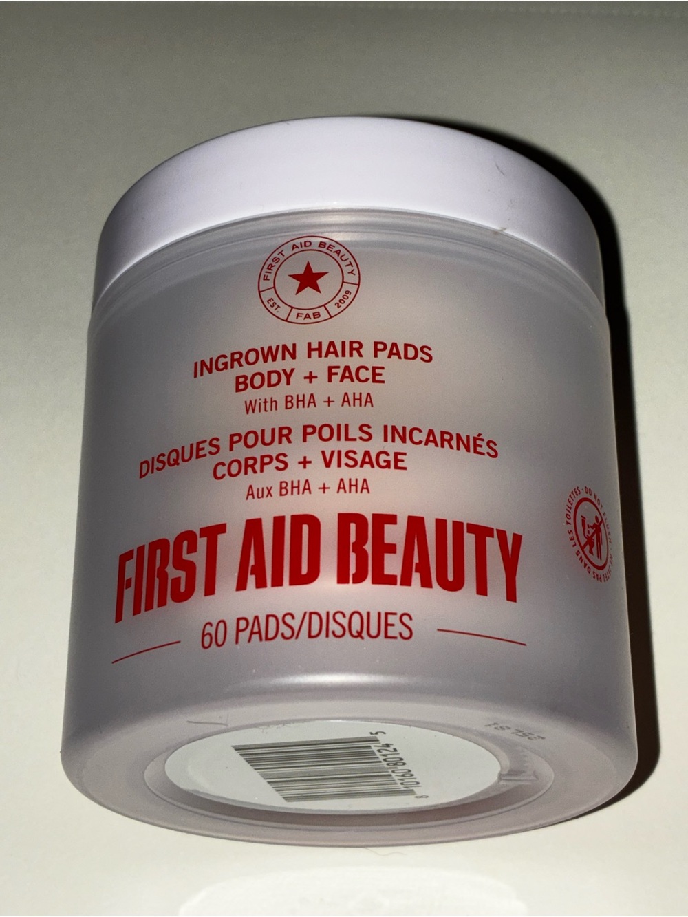 First Aid Beauty - Ingrown Hair Pads - Body + Face
